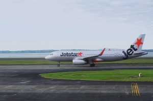 AUCKLAND-AIRPORT-02