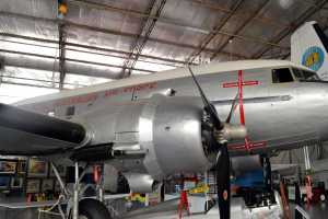 DOUGLAS-DC3-04